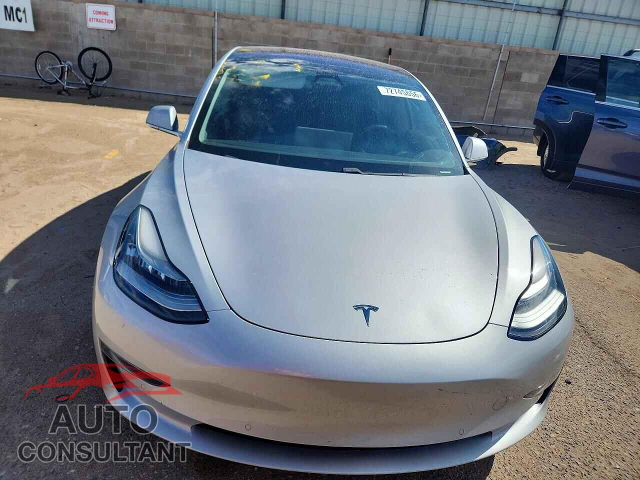 TESLA MODEL 3 2018 - 5YJ3E1EA6JF095351