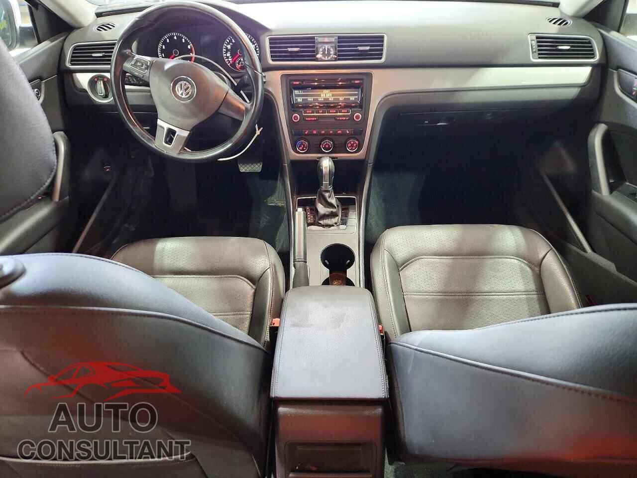 VOLKSWAGEN PASSAT 2014 - 1VWAP7A36EC006311