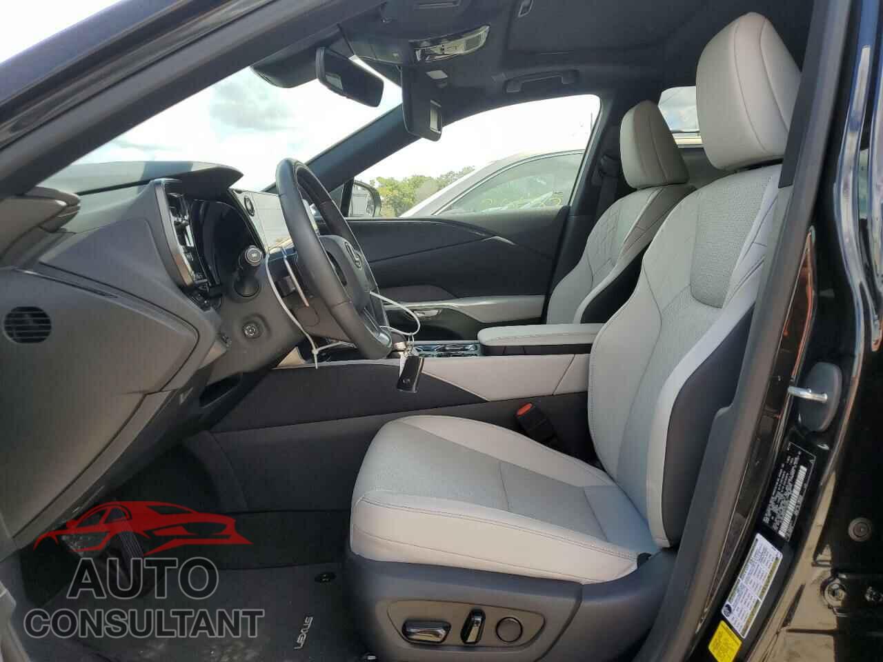LEXUS RX350 2023 - 2T2BAMBA0PC018058