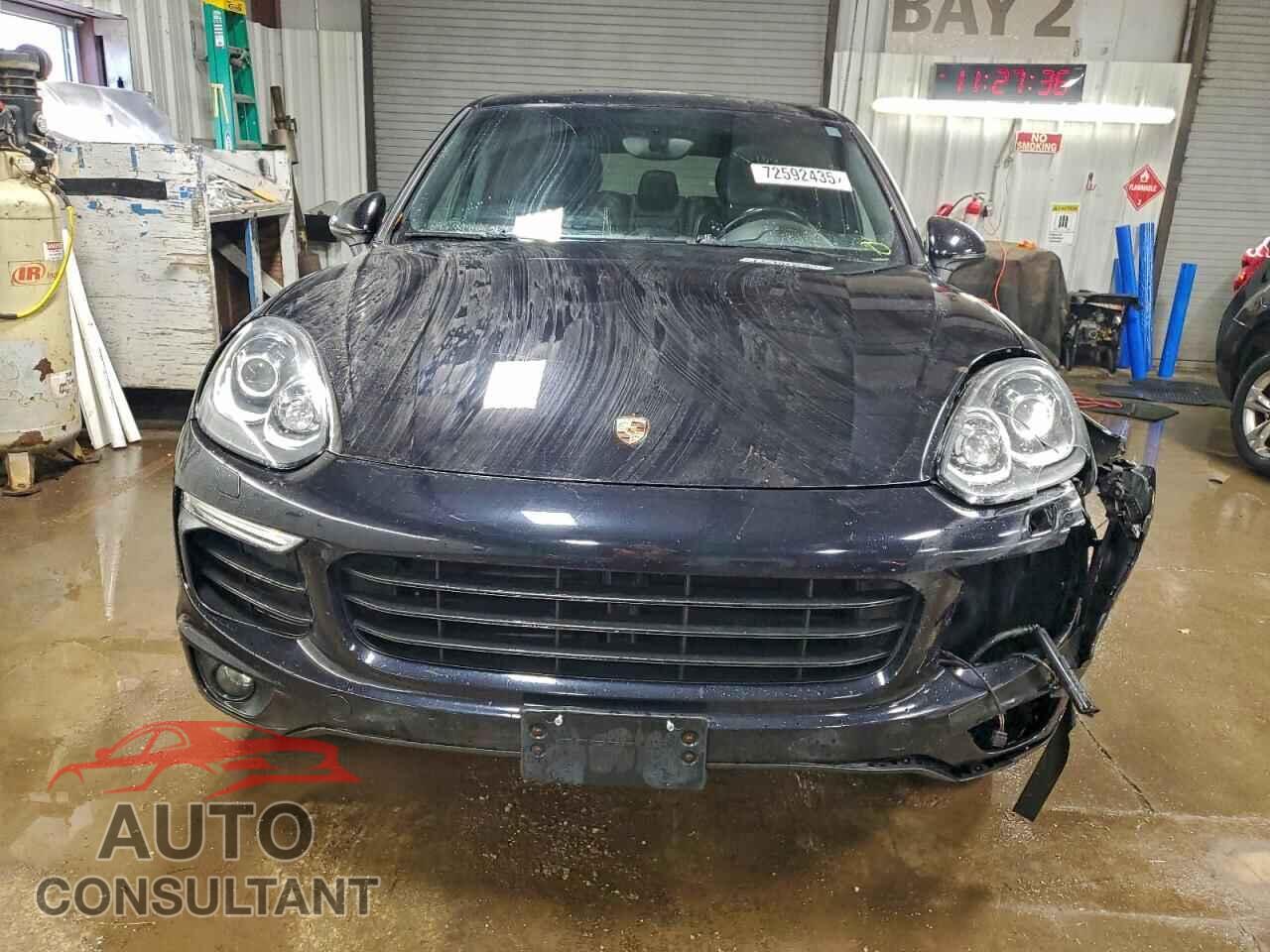 PORSCHE CAYENNE 2018 - WP1AA2A24JKA00780