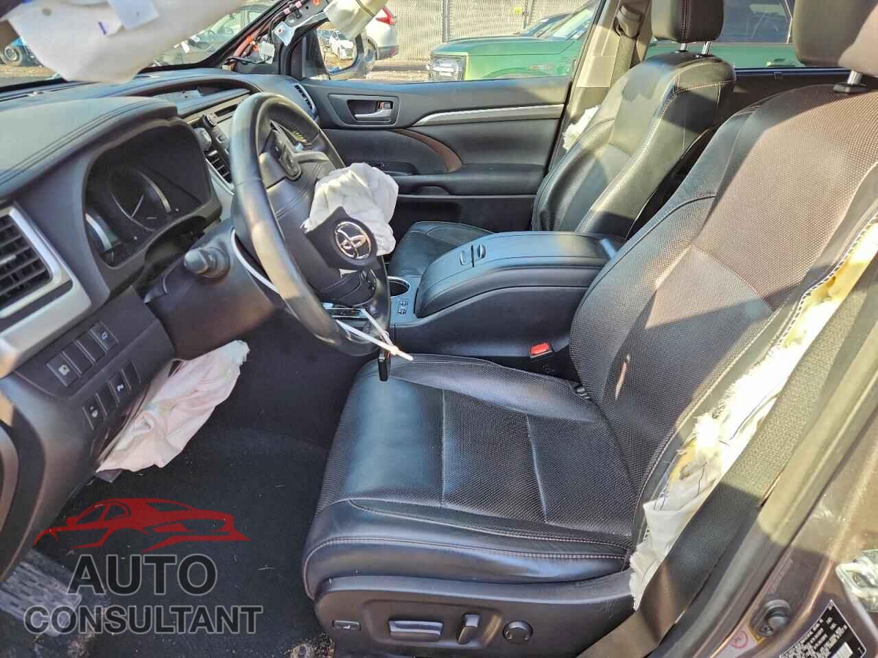 TOYOTA HIGHLANDER 2017 - 5TDDGRFH5HS027332