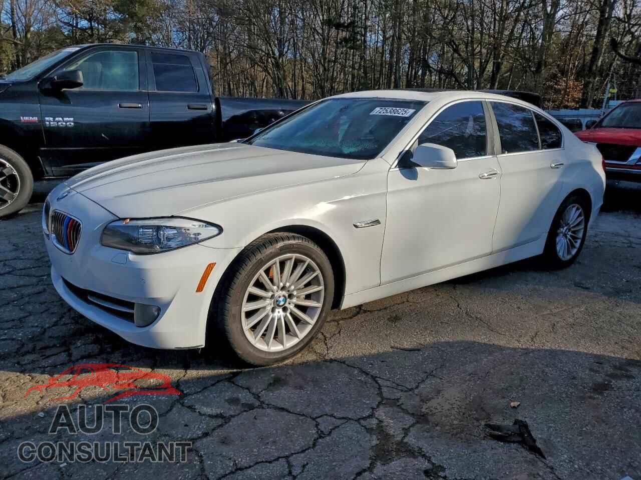 BMW 5 SERIES 2012 - WBAFR7C57CC813626
