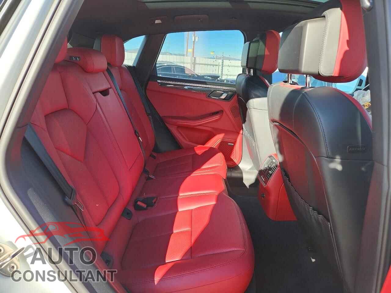 PORSCHE MACAN 2015 - WP1AB2A58FLB69869