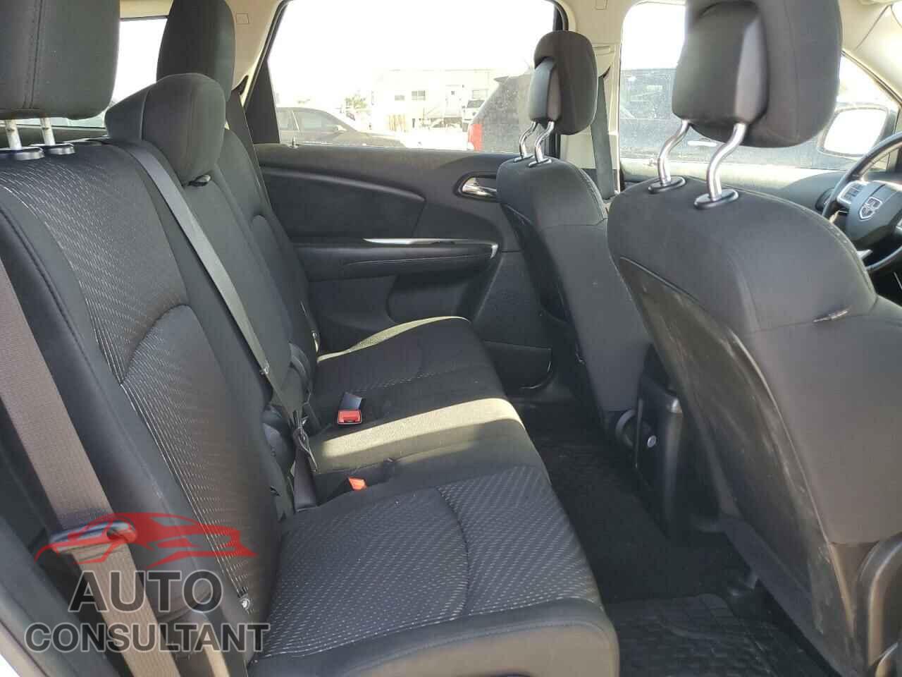 DODGE JOURNEY 2012 - 3C4PDCBG7CT190904