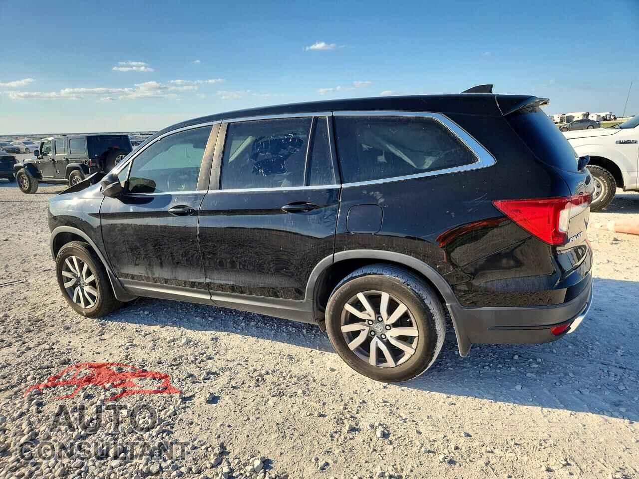 HONDA PILOT 2020 - 5FNYF5H35LB015998