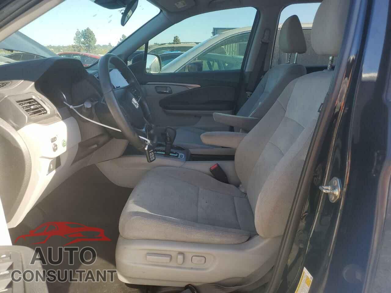 HONDA PILOT 2019 - 5FNYF5H33KB045421