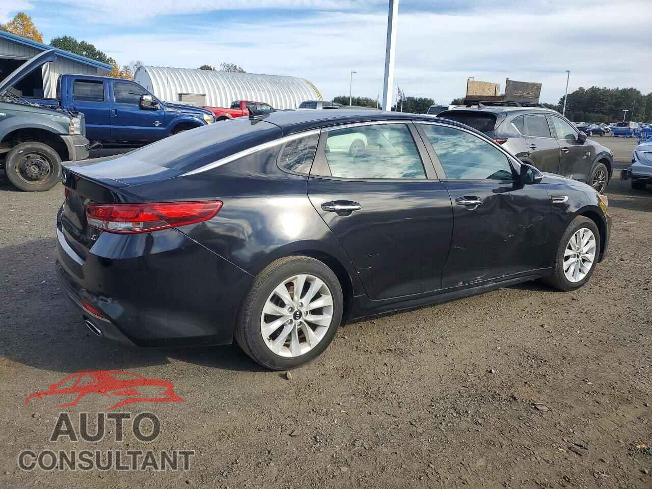 KIA OPTIMA 2018 - 5XXGT4L37JG204054