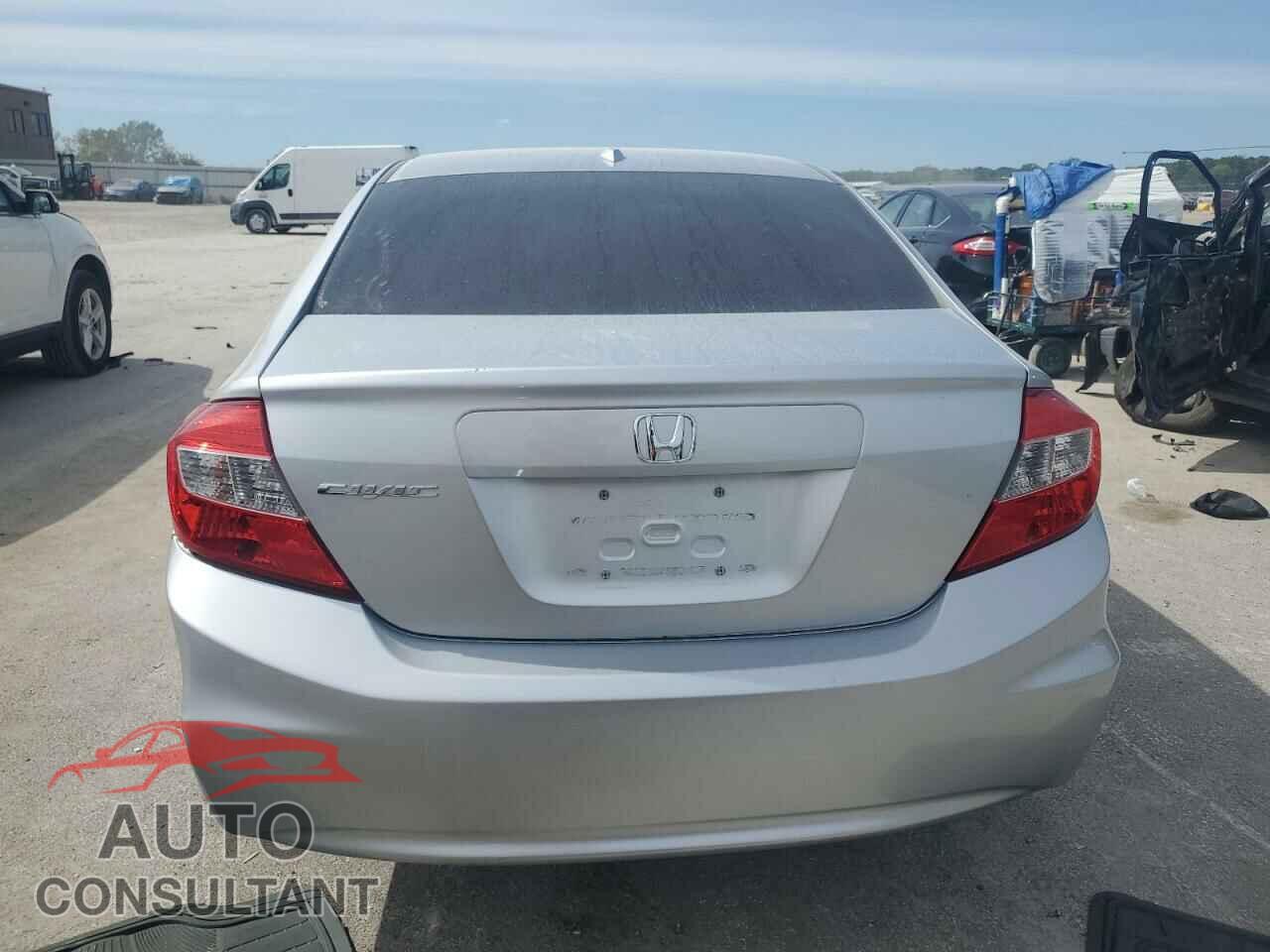 HONDA CIVIC 2012 - 2HGFB2F95CH504499