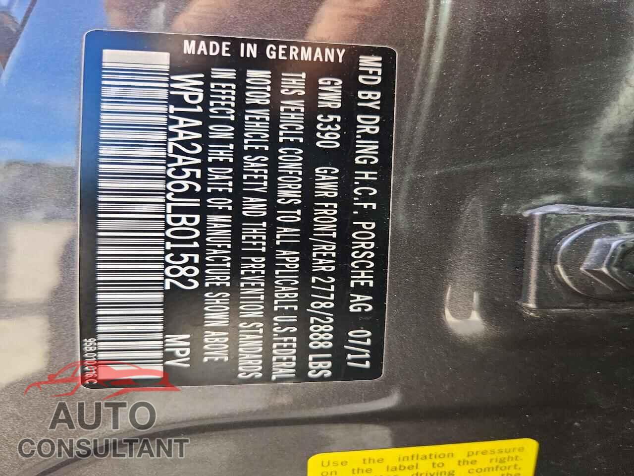 PORSCHE MACAN 2018 - WP1AA2A56JLB01582