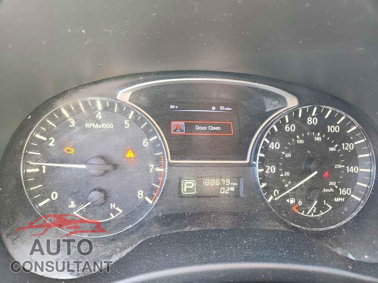NISSAN PATHFINDER 2015 - 5N1AR2MN0FC715780