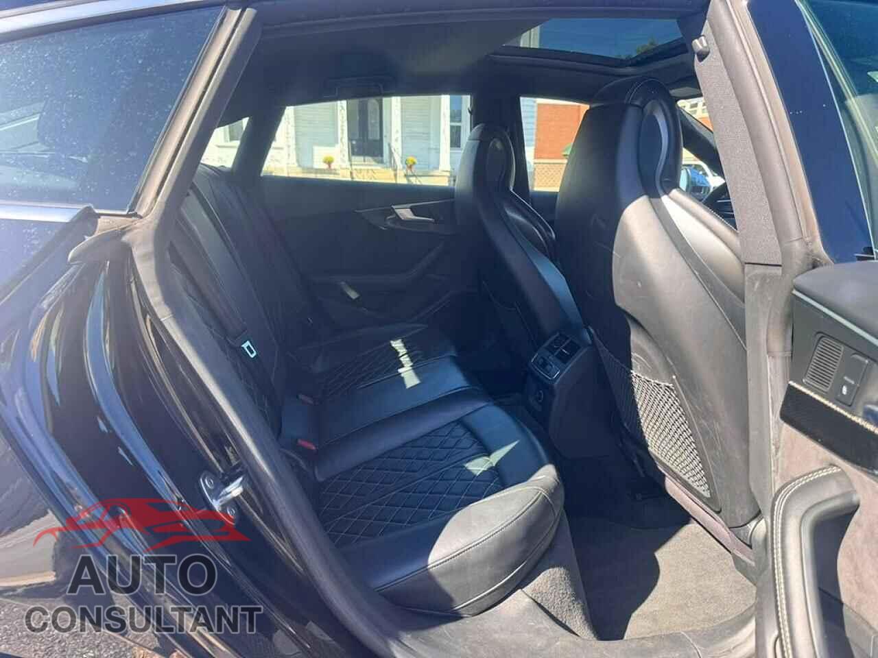 AUDI S5/RS5 2018 - WAUC4CF52JA010544