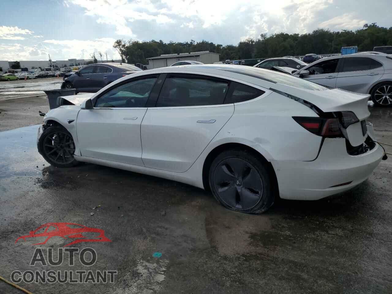 TESLA MODEL 3 2019 - 5YJ3E1EB7KF469749