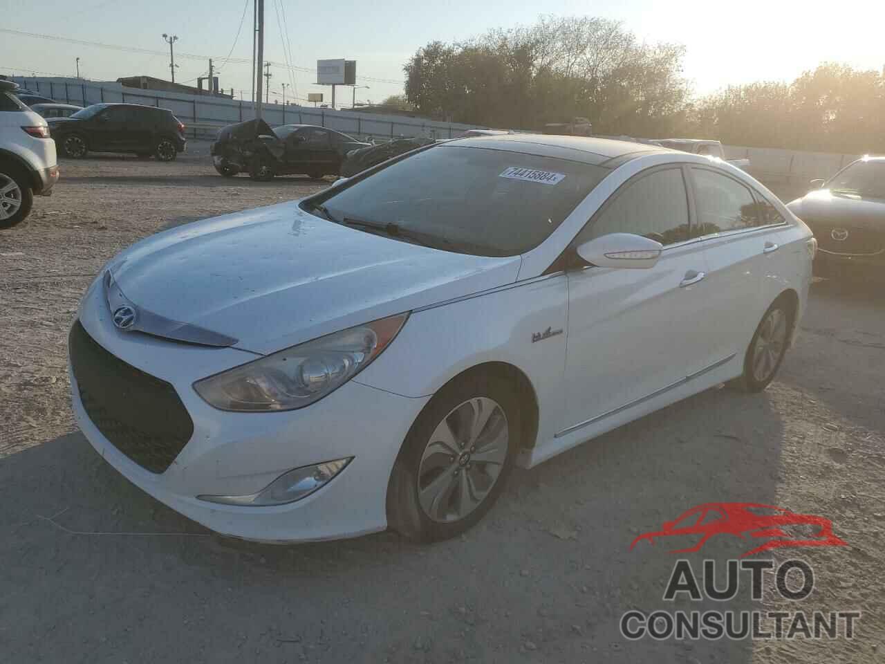 HYUNDAI SONATA 2015 - KMHEC4A40FA120045