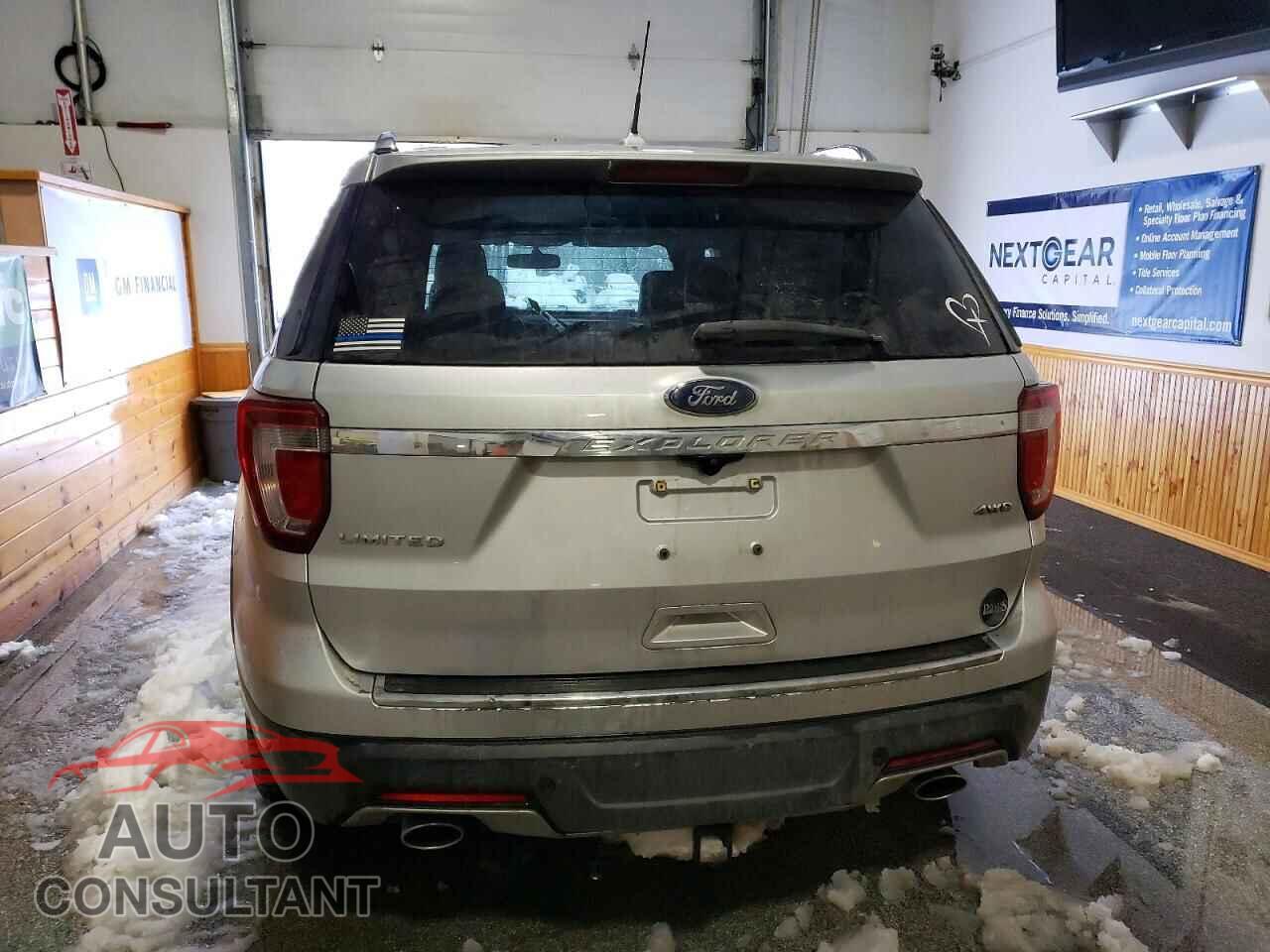 FORD EXPLORER 2018 - 1FM5K8F85JGB32915