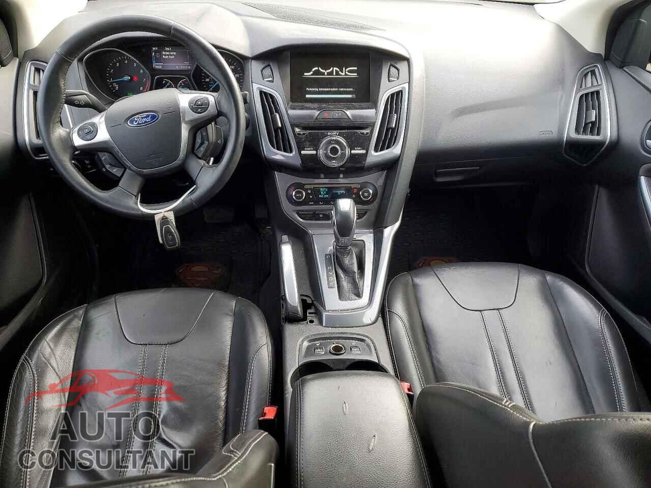 FORD FOCUS 2012 - 1FAHP3J27CL305066
