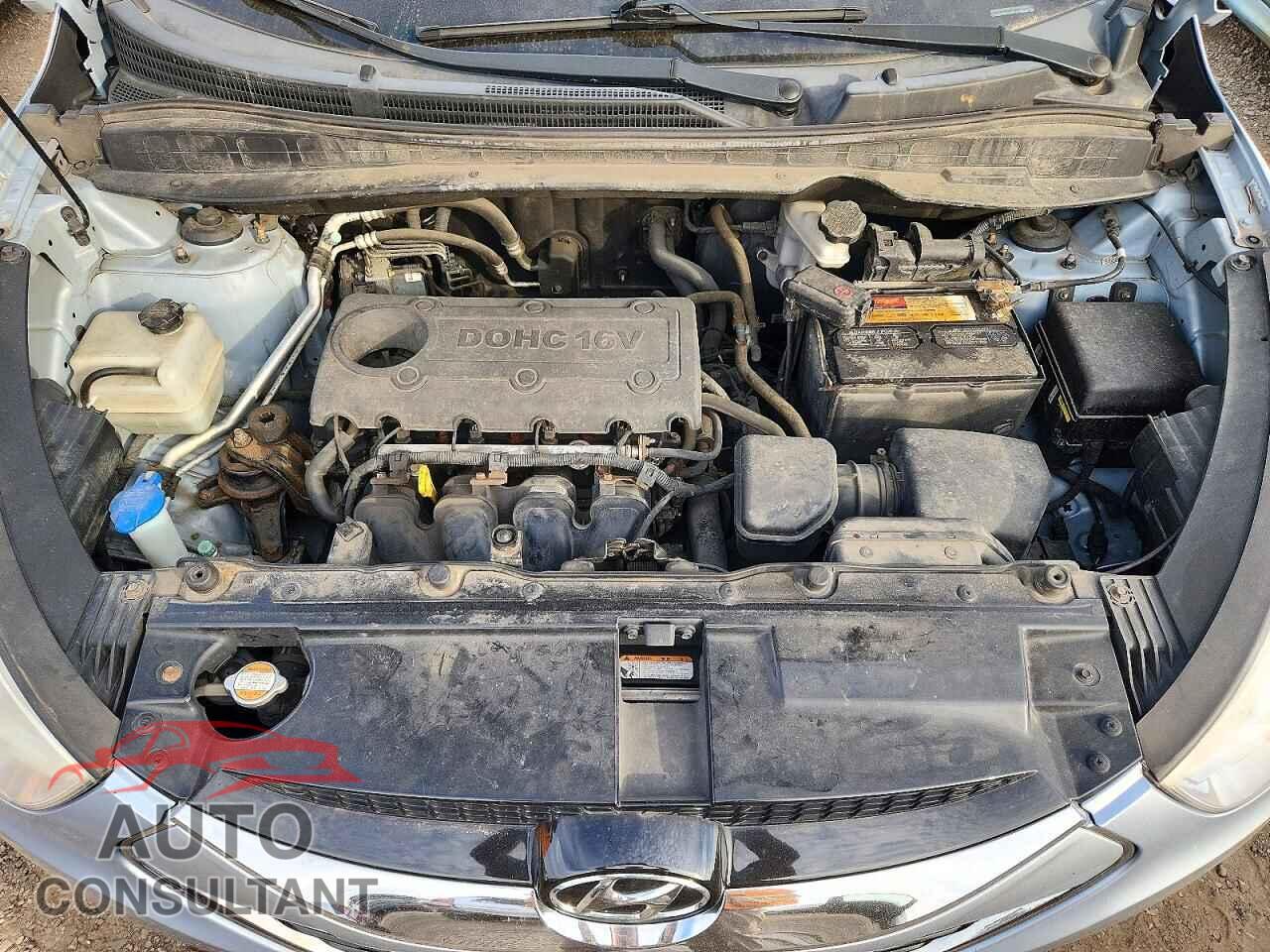 HYUNDAI TUCSON 2011 - KM8JUCAC3BU256644