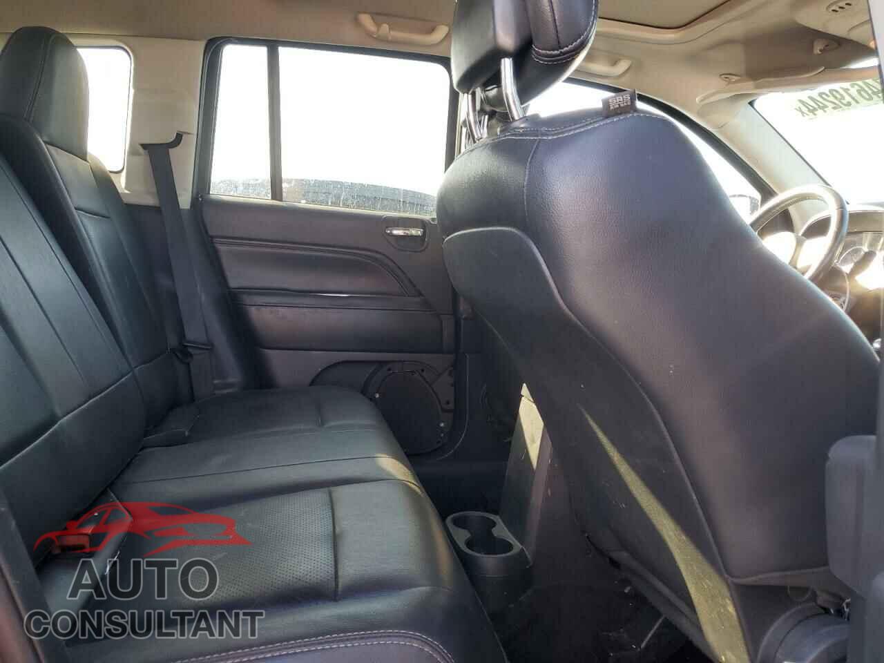 JEEP COMPASS 2015 - 1C4NJDCB3FD258893
