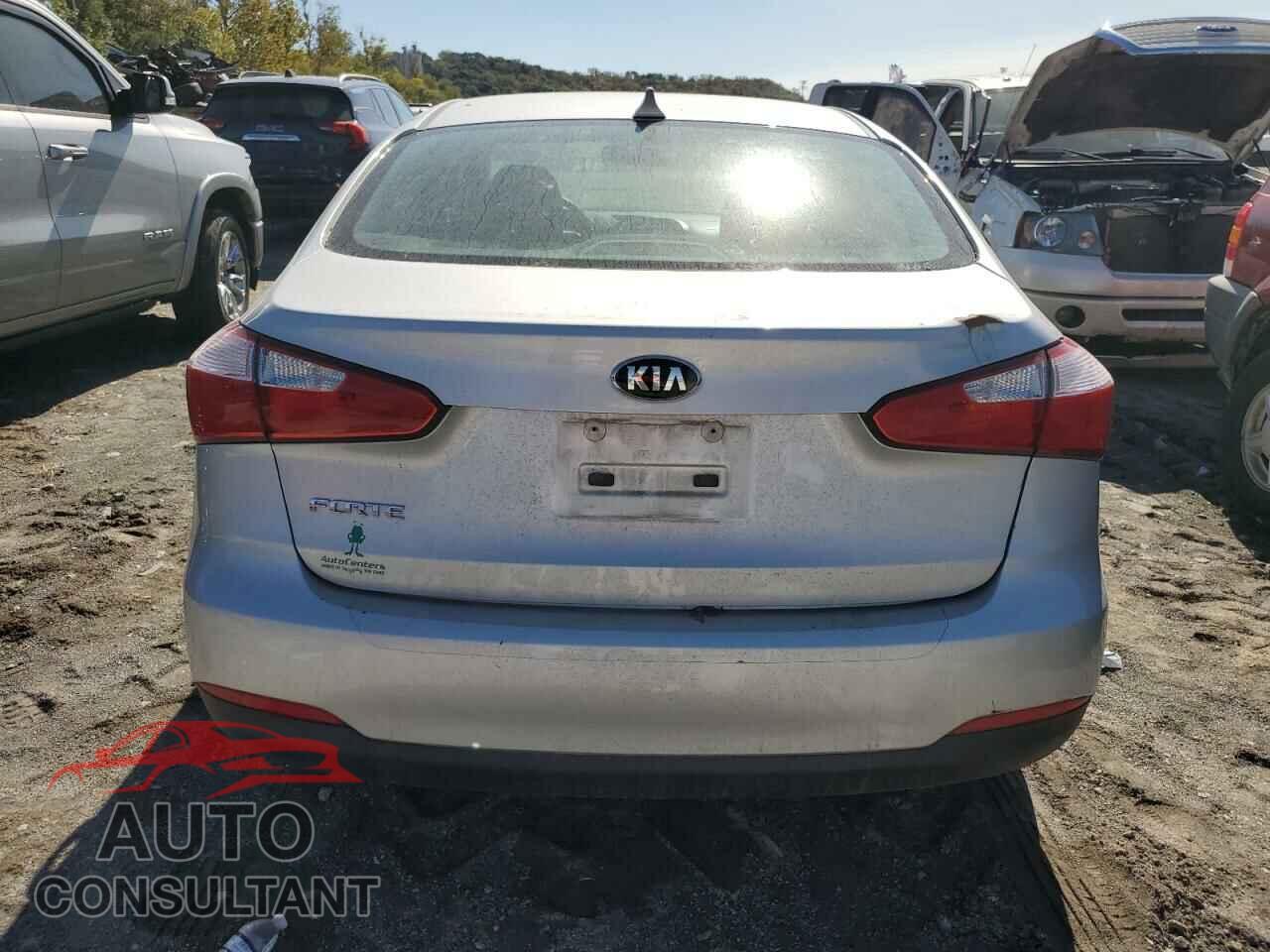 KIA FORTE 2016 - KNAFK4A62G5613441