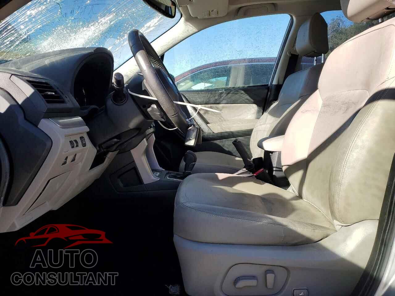 SUBARU FORESTER 2015 - JF2SJAUC4FH427628