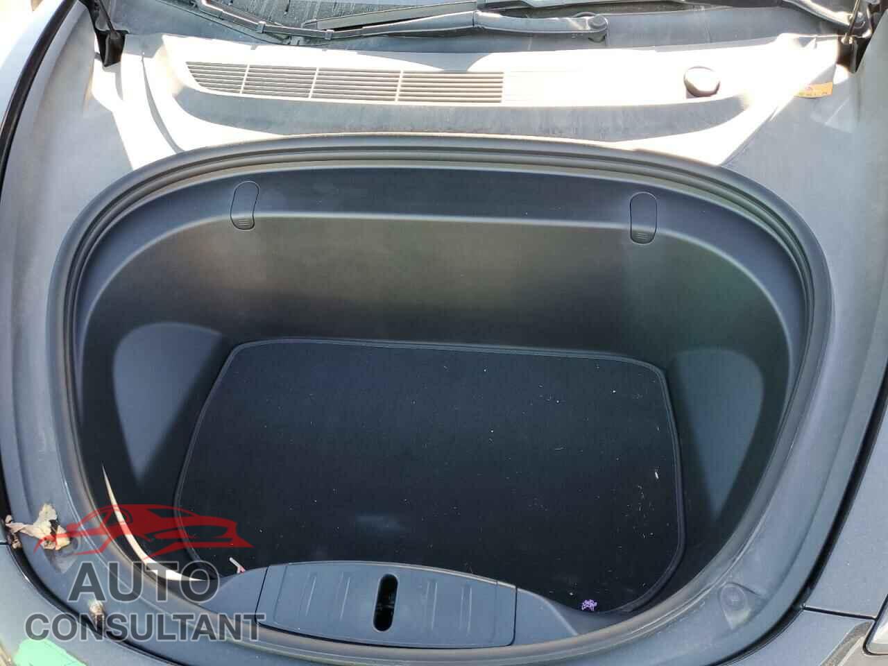 TESLA MODEL 3 2018 - 5YJ3E1EB8JF079841