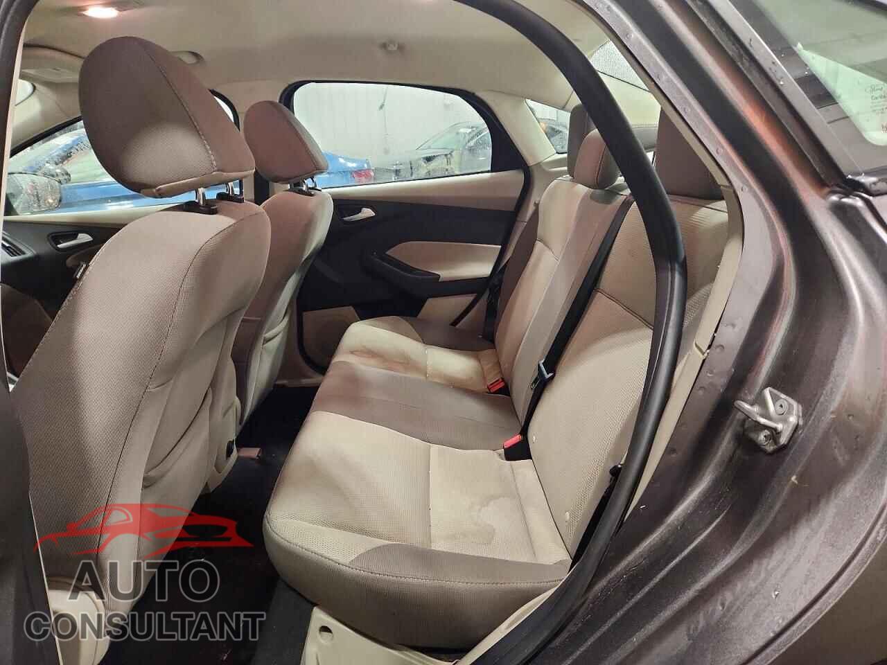 FORD FOCUS 2014 - 1FADP3F23EL376310
