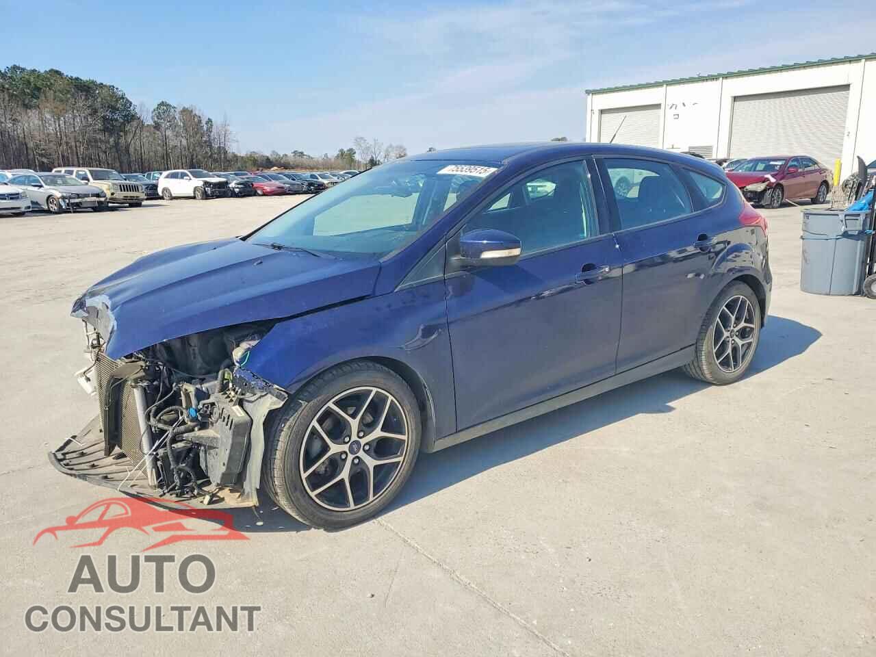 FORD FOCUS 2017 - 1FADP3M28HL244117