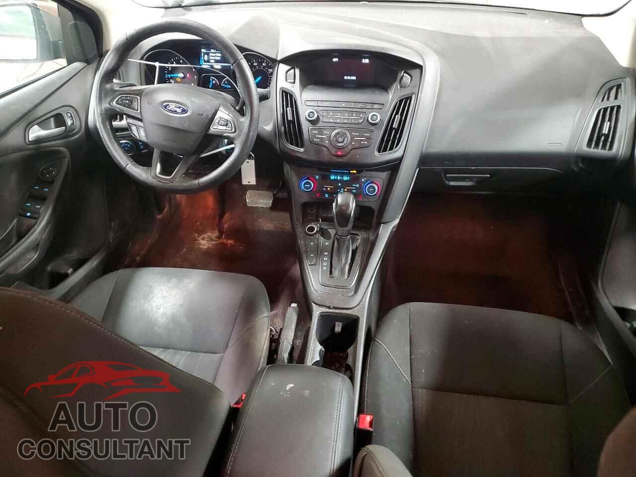 FORD FOCUS 2018 - 1FADP3FE2JL257779
