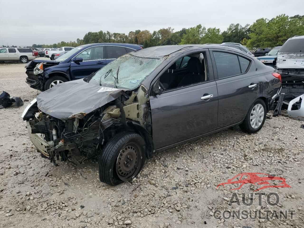 NISSAN VERSA 2015 - 3N1CN7AP3FL810241