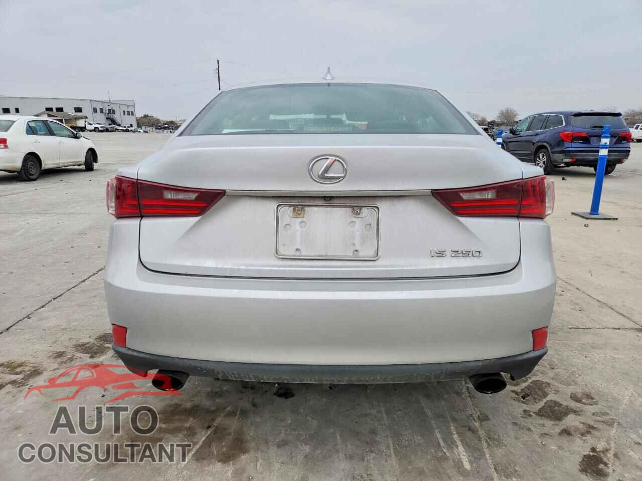 LEXUS IS 2014 - JTHBF1D21E5024745