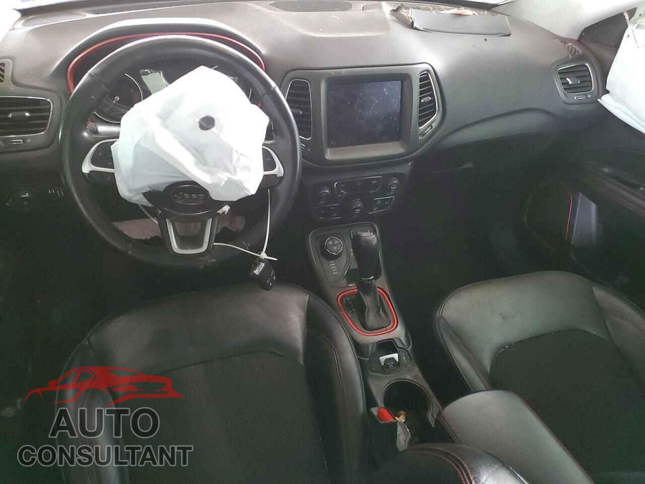 JEEP COMPASS 2019 - 3C4NJDDB7KT597790