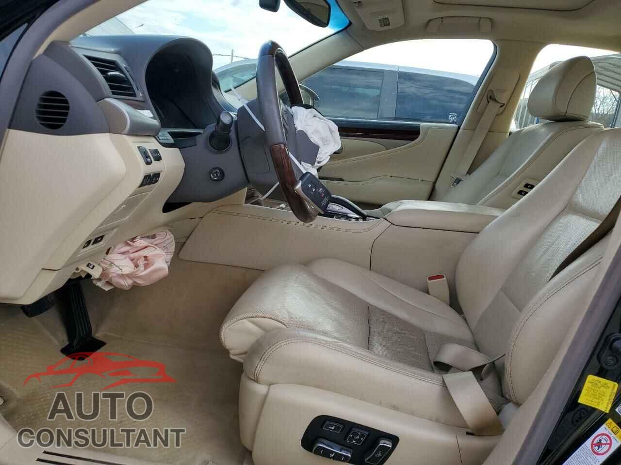 LEXUS LS460 2017 - JTHBL5EF3H5144603