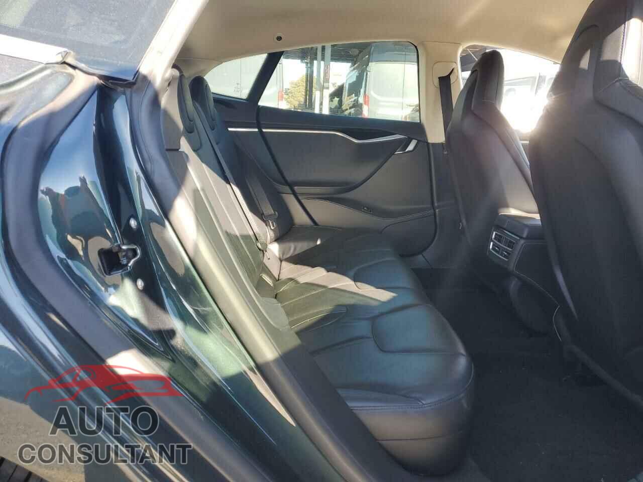 TESLA MODEL S 2014 - 5YJSA1S1XEFP41041