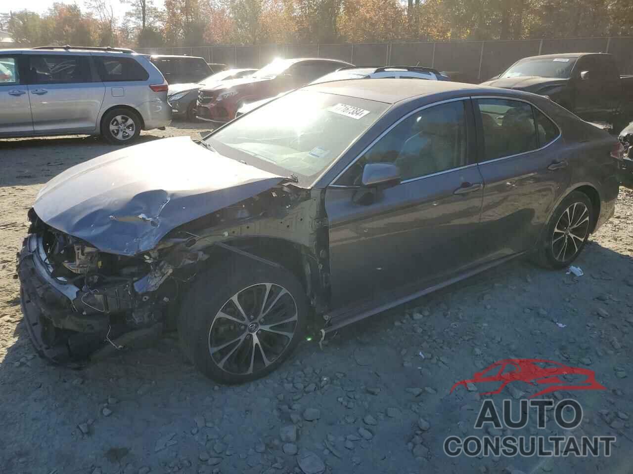 TOYOTA CAMRY 2018 - 4T1B11HK7JU046335