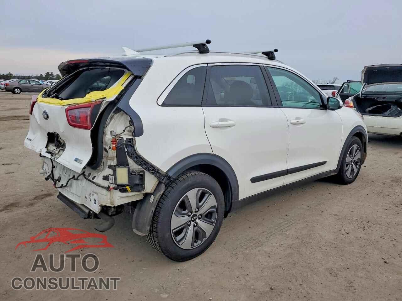 KIA NIRO 2018 - KNDCC3LD8J5206143
