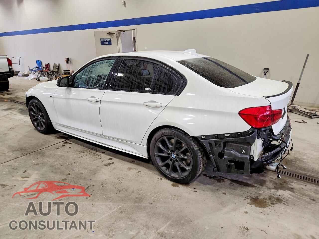 BMW 3 SERIES 2016 - WBA8E9G51GNU28020