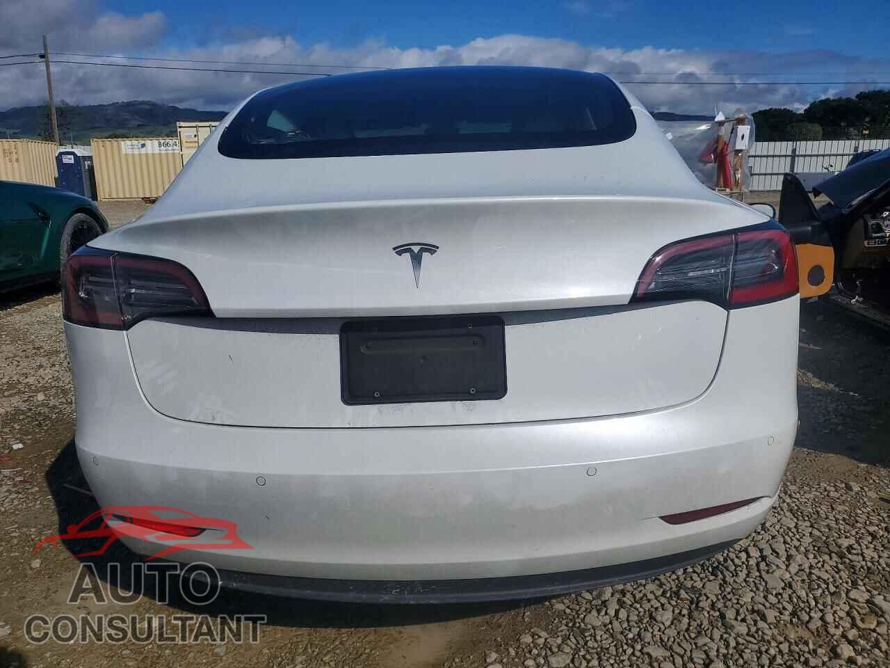 TESLA MODEL 3 2021 - 5YJ3E1EA2MF871950