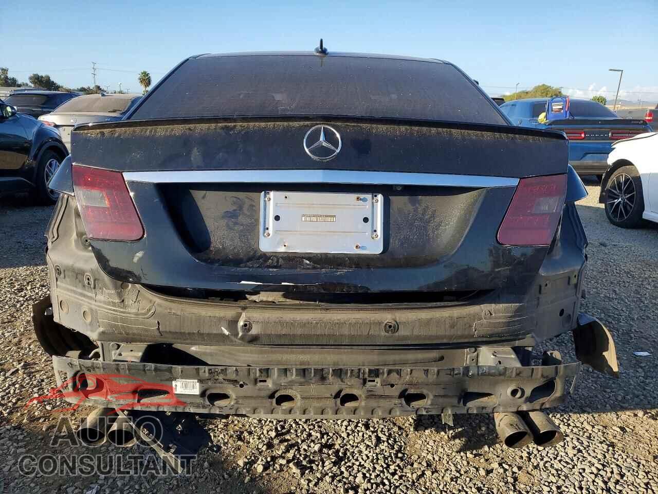 MERCEDES-BENZ E-CLASS 2010 - WDDHF5GB7AA059604