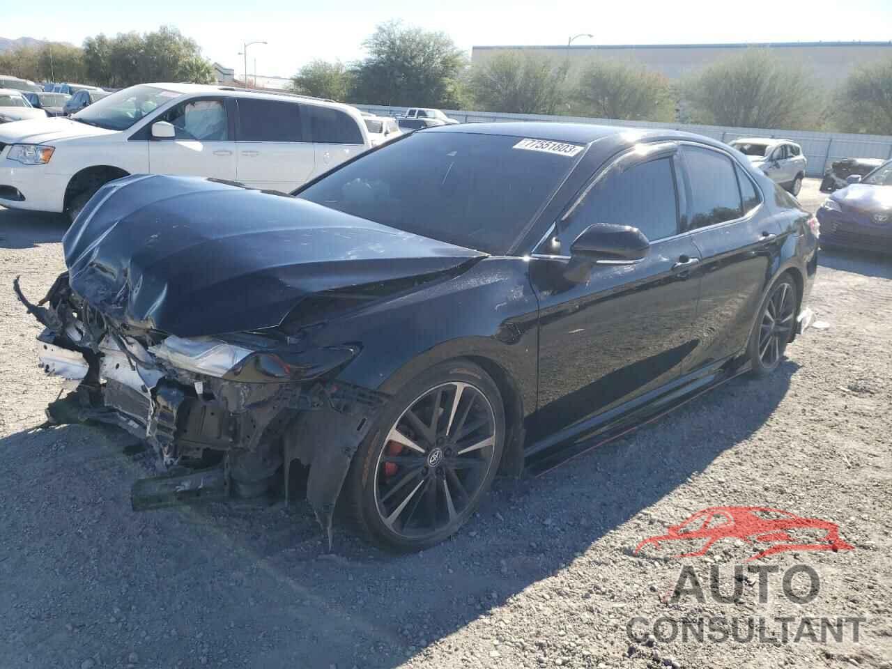 TOYOTA CAMRY 2018 - 4T1B61HK9JU141271