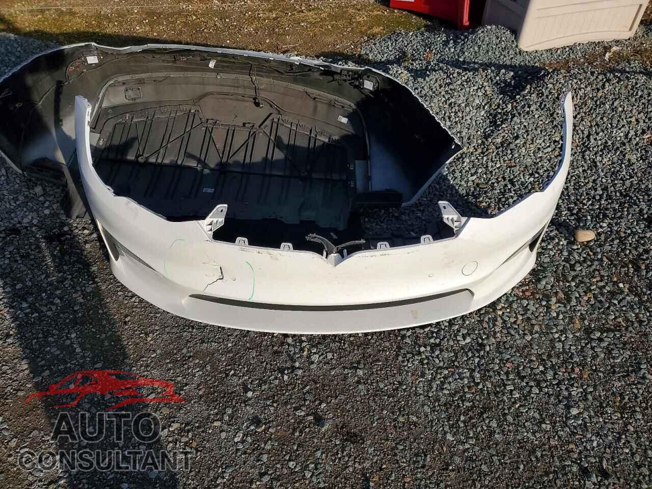 TESLA MODEL S 2021 - 5YJSA1E52MF452345