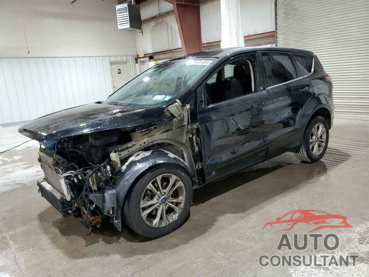 FORD ESCAPE 2017 - 1FMCU0GD1HUD82470