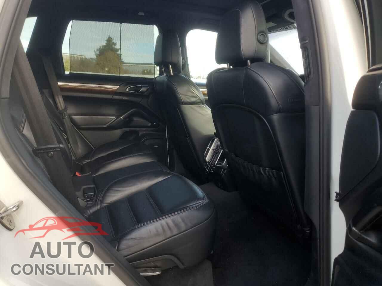 PORSCHE CAYENNE 2012 - WP1AC2A23CLA81911