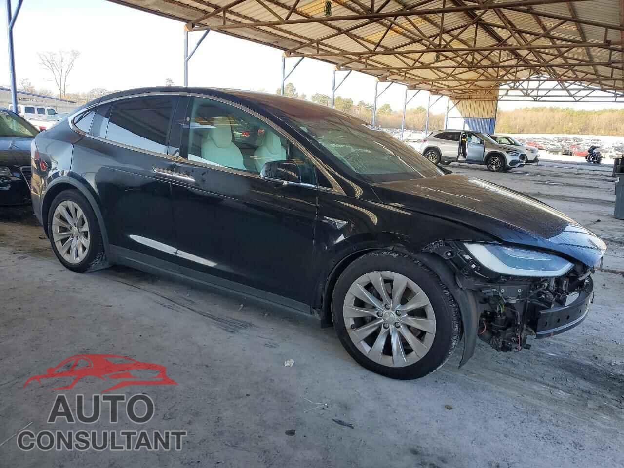 TESLA MODEL X 2017 - 5YJXCBE23HF049623