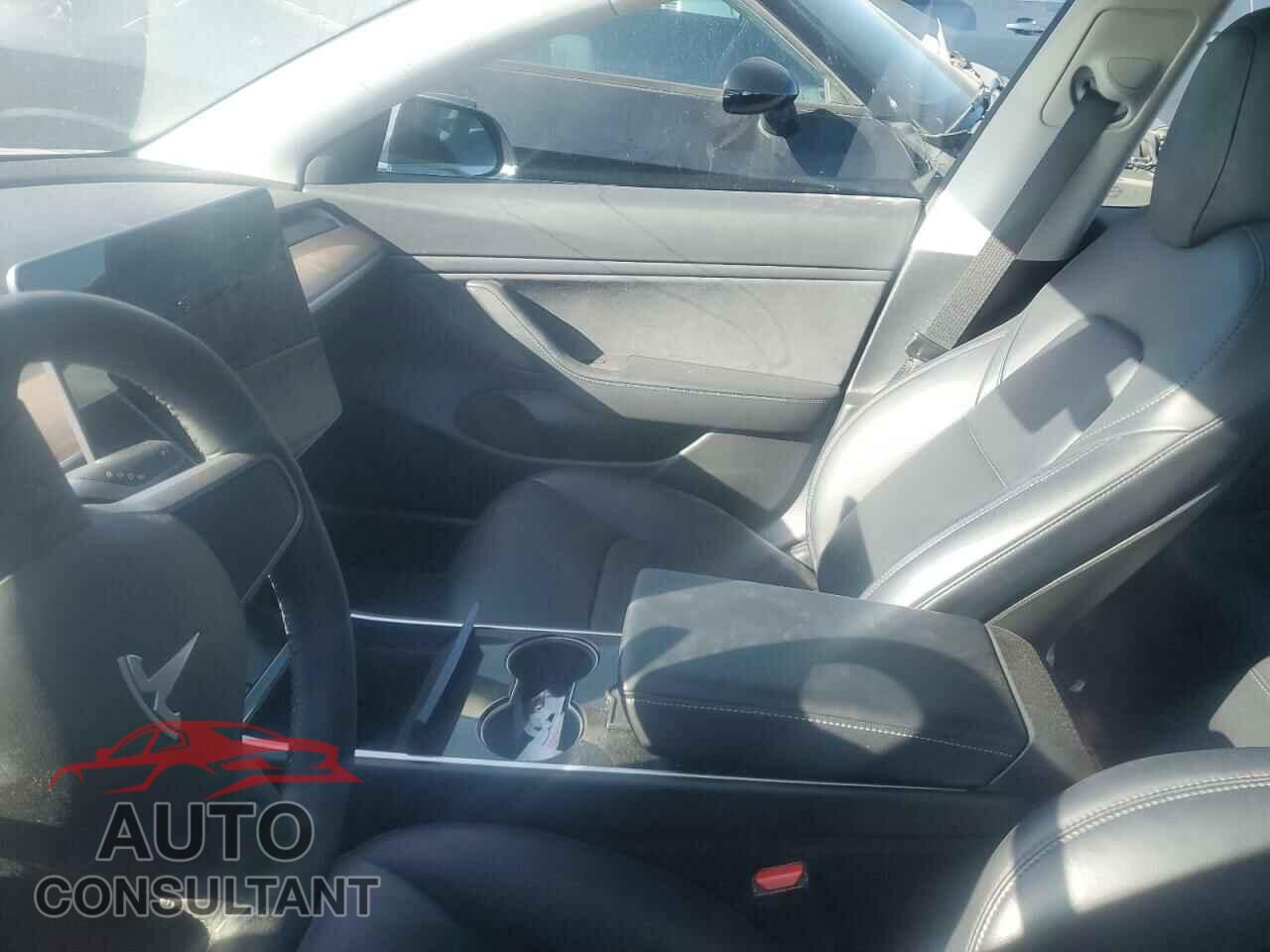 TESLA MODEL 3 2019 - 5YJ3E1EB6KF477423
