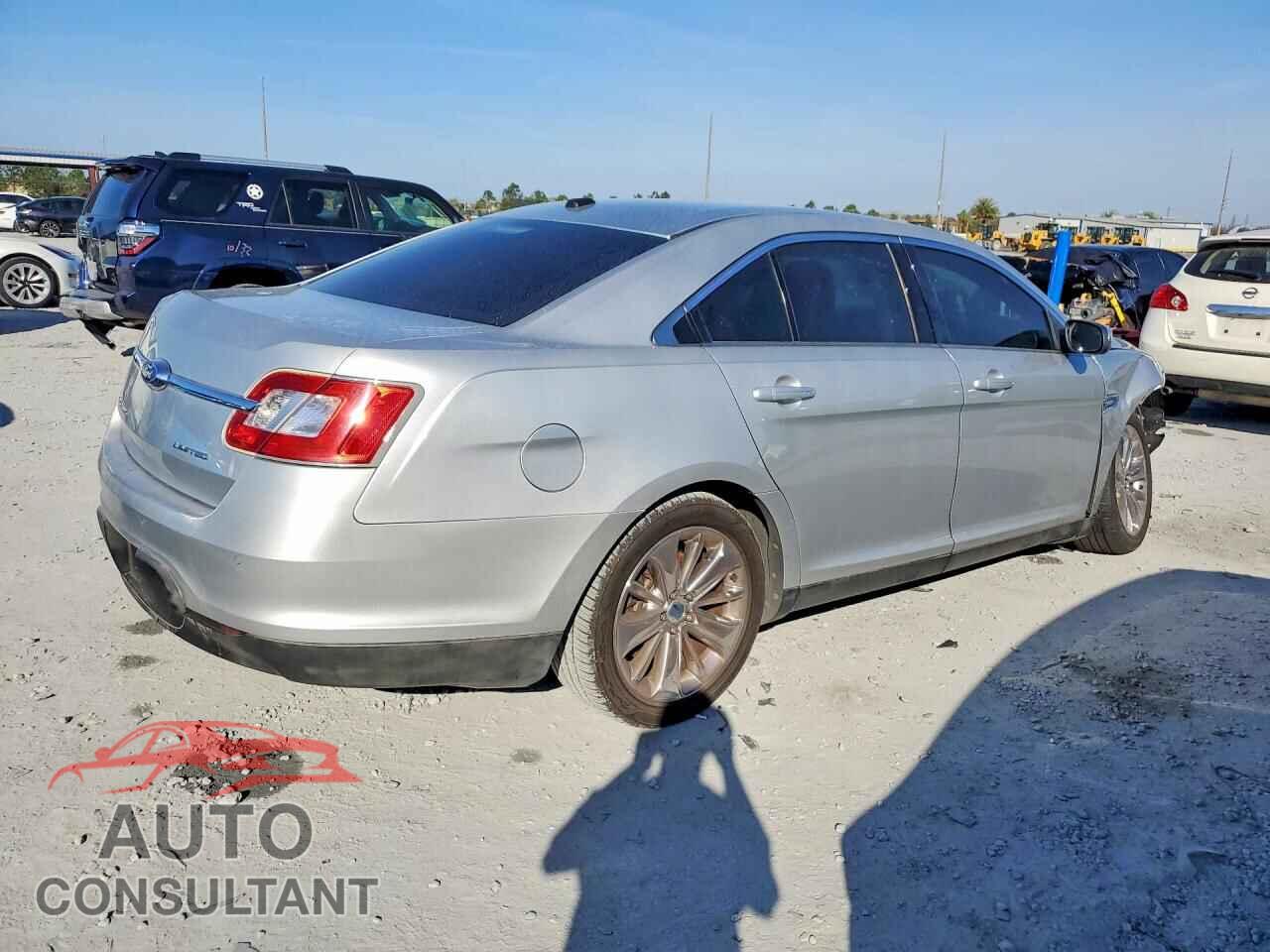 FORD TAURUS 2011 - 1FAHP2FW8BG103768