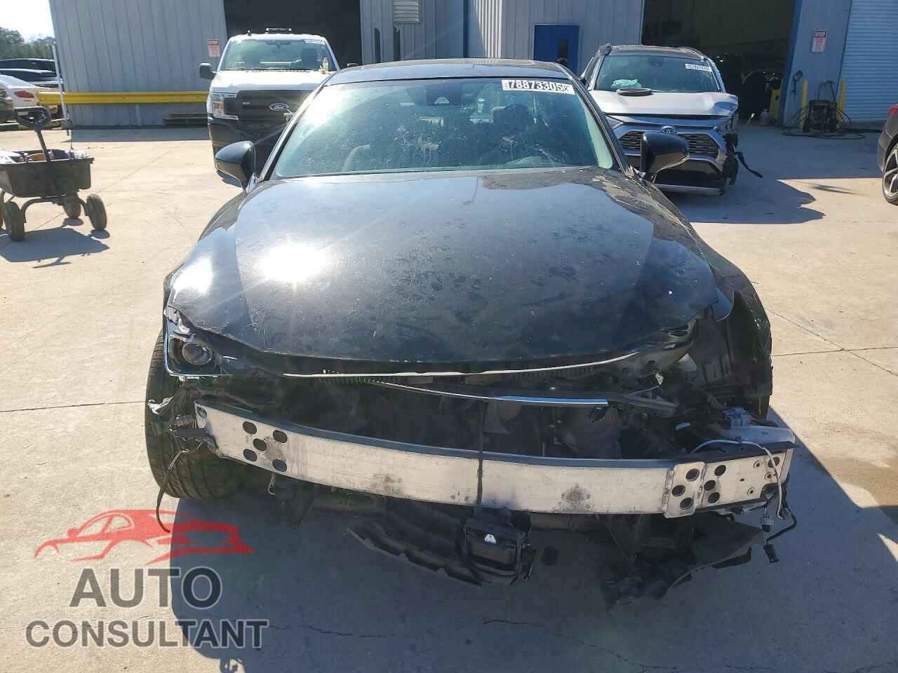 LEXUS IS 2018 - JTHBA1D26J5067597