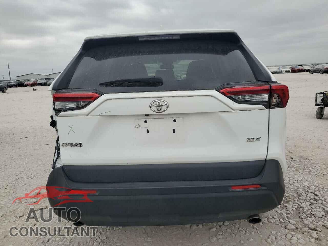 TOYOTA RAV4 2021 - 2T3W1RFV6MC166301