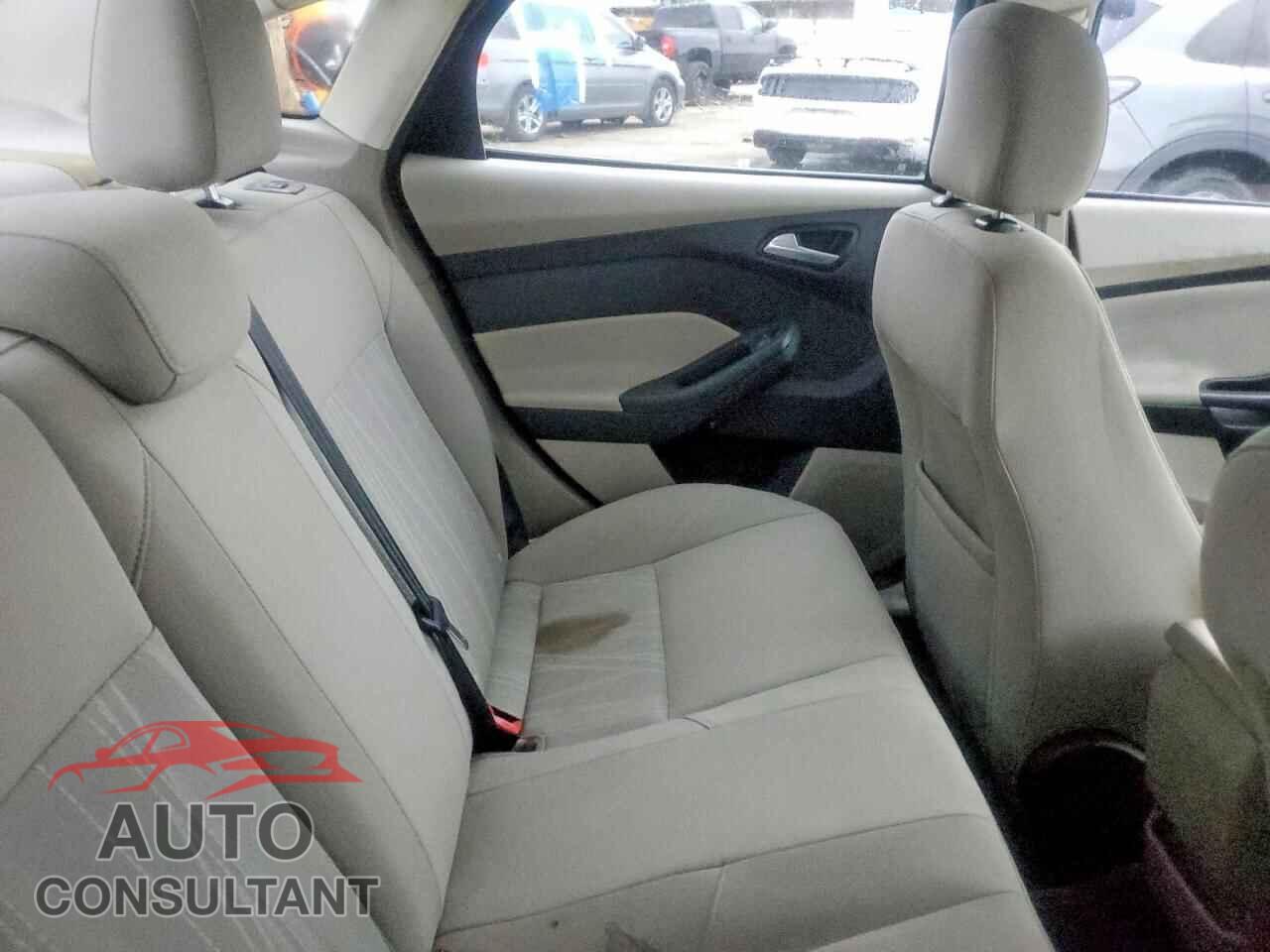 FORD FOCUS 2016 - 1FADP3F27GL232729