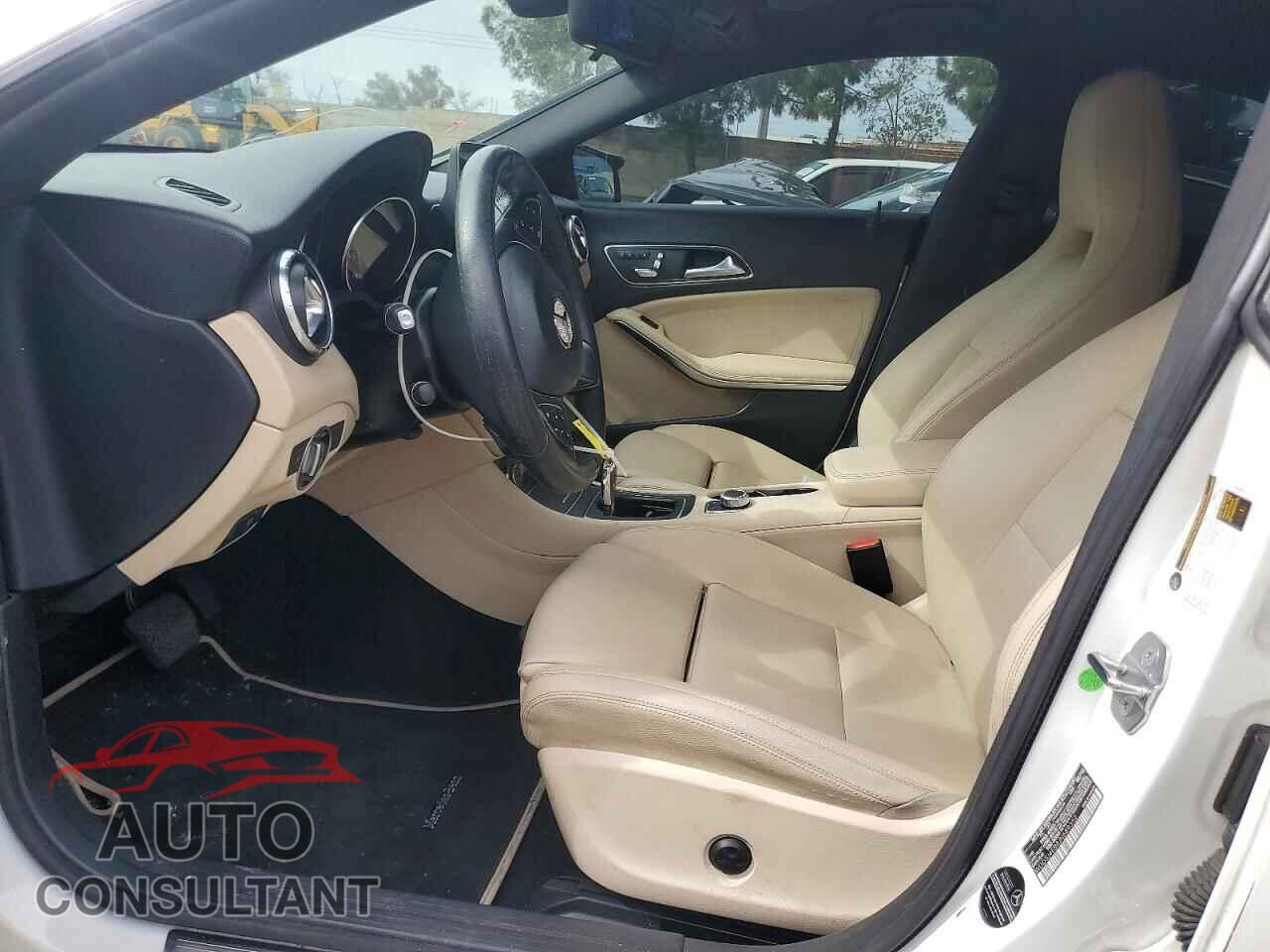 MERCEDES-BENZ CLA-CLASS 2018 - WDDSJ4EB8JN689352