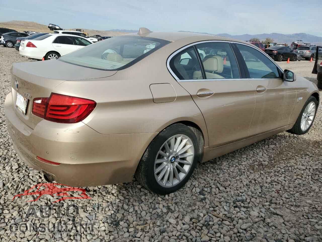 BMW 5 SERIES 2011 - WBAFU7C55BC780171