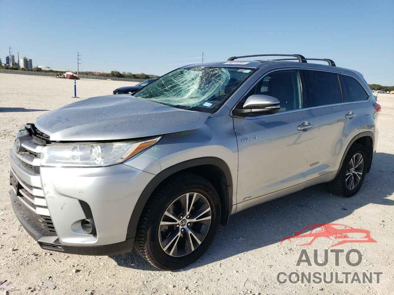 TOYOTA HIGHLANDER 2018 - 5TDBGRFH3JS044515